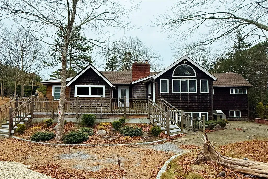 39 Cedar Drive Southampton NY 11968