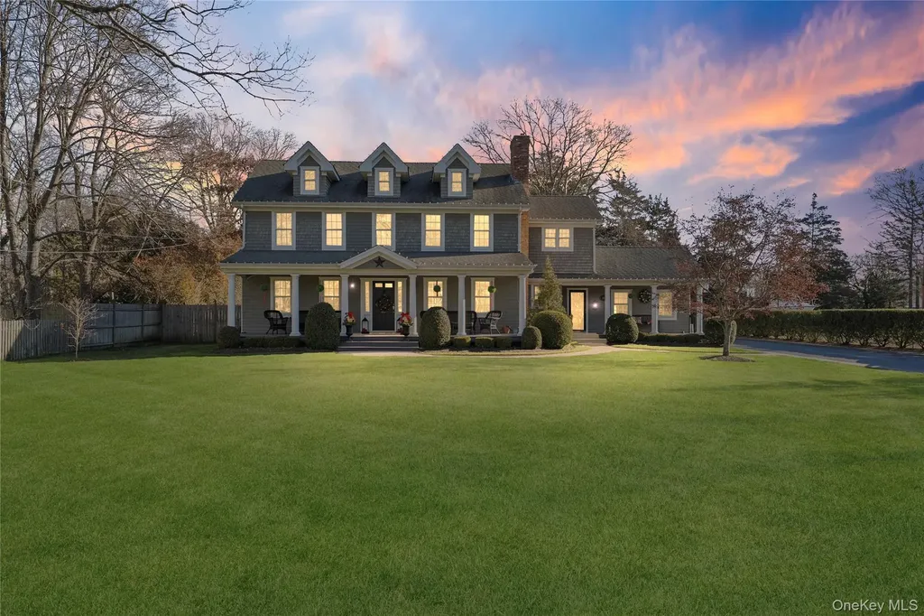 85 Fairview Avenue Bayport NY 11705