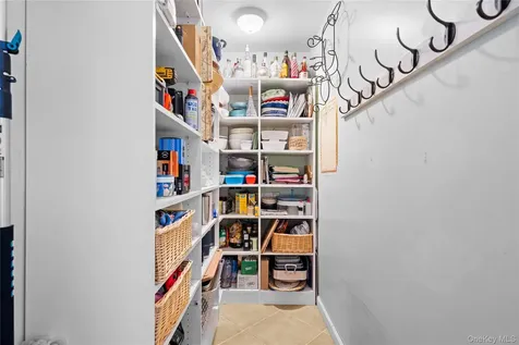 85 Fairview Avenue Bayport NY 11705