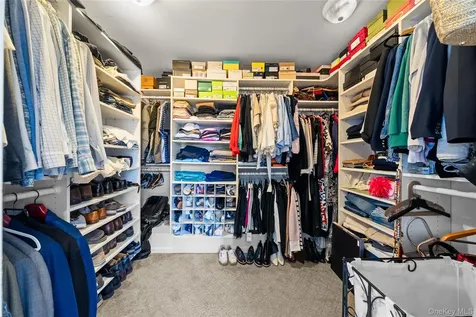 85 Fairview Avenue Bayport NY 11705