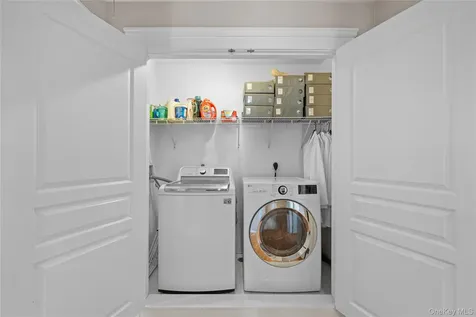 85 Fairview Avenue Bayport NY 11705