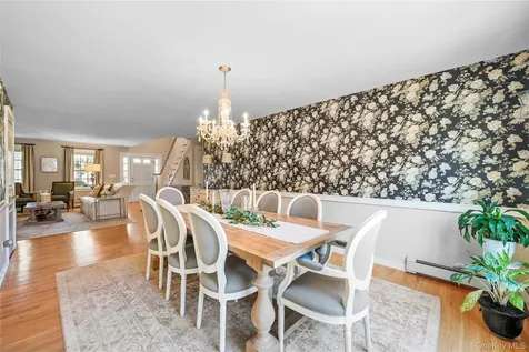 85 Fairview Avenue Bayport NY 11705