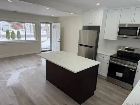 1052 Bay Shore Avenue Bay Shore NY 11706