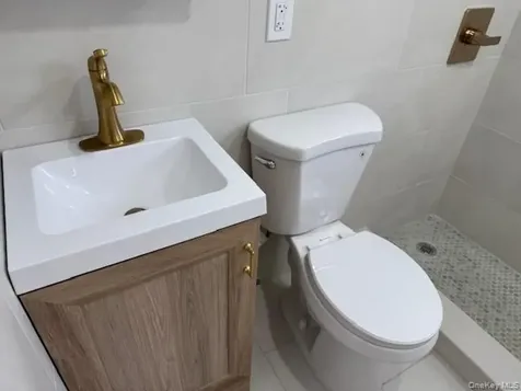 1052 Bay Shore Avenue Bay Shore NY 11706