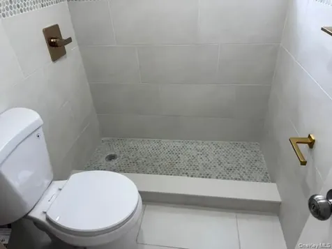 1052 Bay Shore Avenue Bay Shore NY 11706