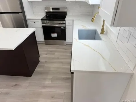 1052 Bay Shore Avenue Bay Shore NY 11706