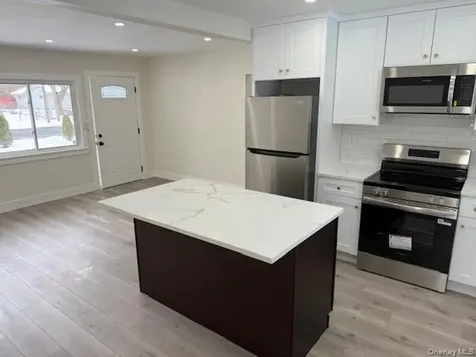 1052 Bay Shore Avenue Bay Shore NY 11706