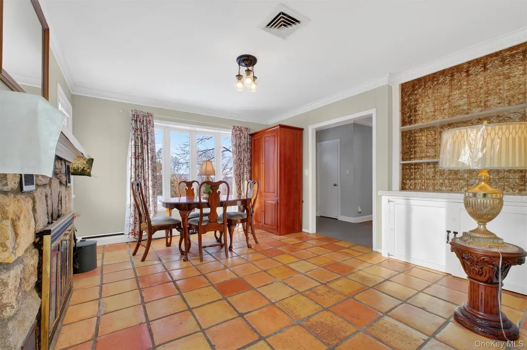 29 Walton Drive Mahopac NY 10541