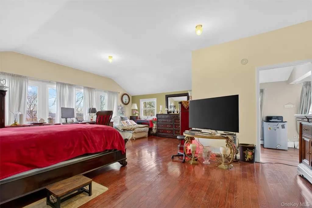 29 Walton Drive Mahopac NY 10541