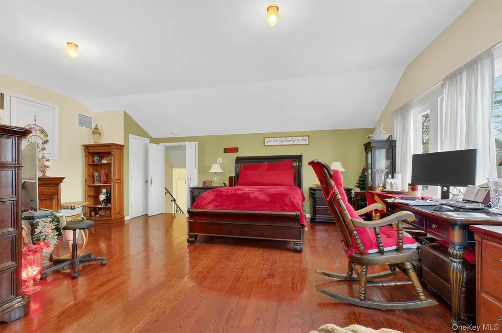 29 Walton Drive Mahopac NY 10541