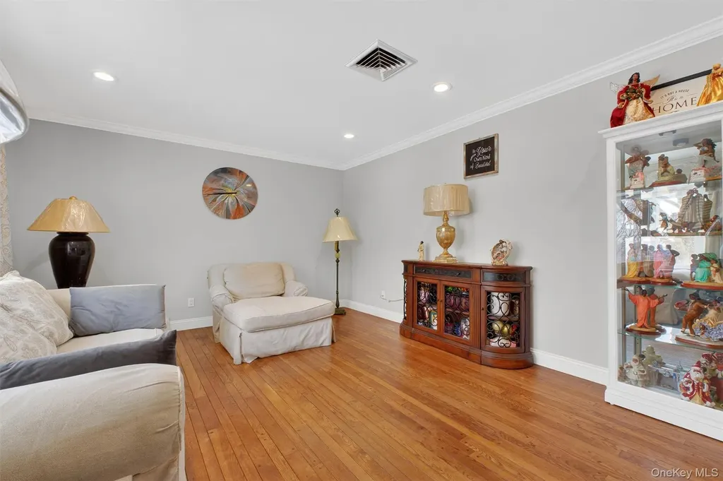 29 Walton Drive Mahopac NY 10541