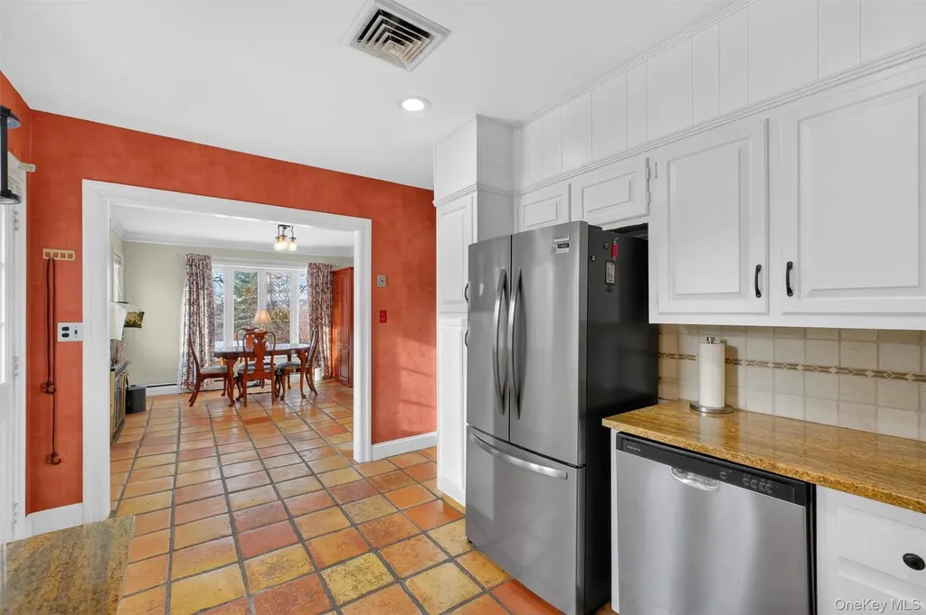 29 Walton Drive Mahopac NY 10541
