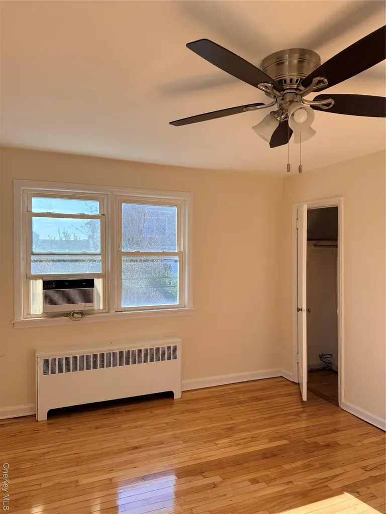 538 E Park Avenue Long Beach NY 11561