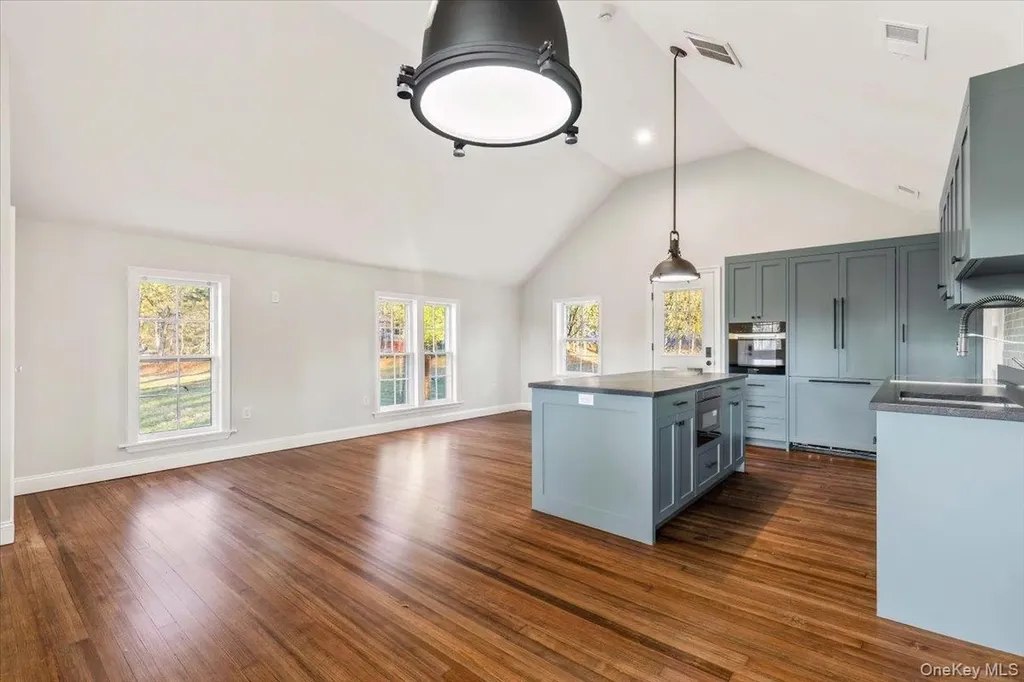 83 Somerstown Road Ossining NY 10562
