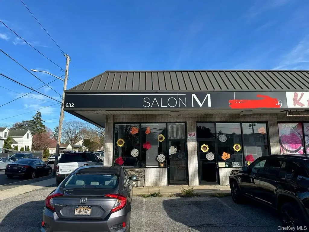 632 Broadway Massapequa NY 11758