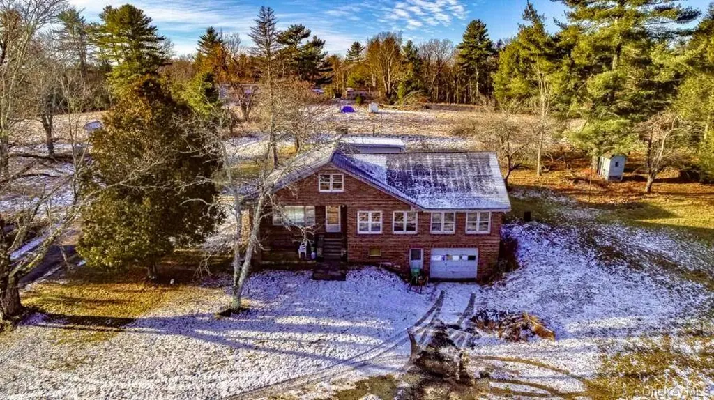 111 Mail Road Barryville NY 12719