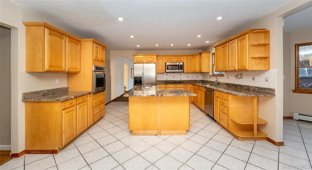 9 Caroline Drive Patterson NY 12563