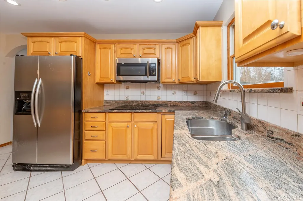 9 Caroline Drive Patterson NY 12563