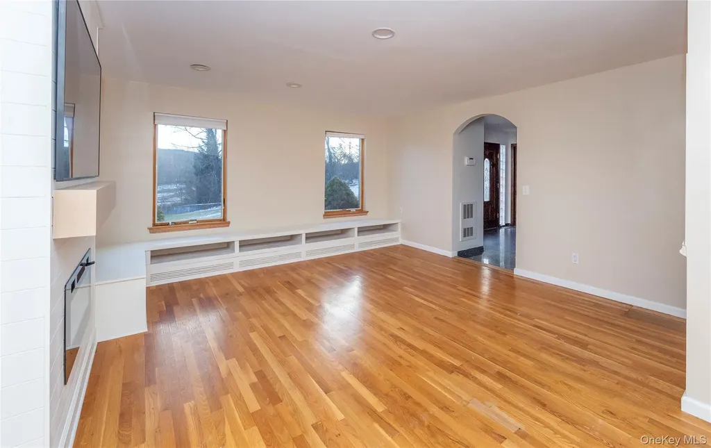 9 Caroline Drive Patterson NY 12563