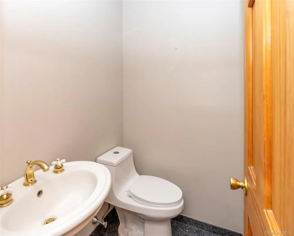 9 Caroline Drive Patterson NY 12563
