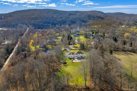 9 Caroline Drive Patterson NY 12563
