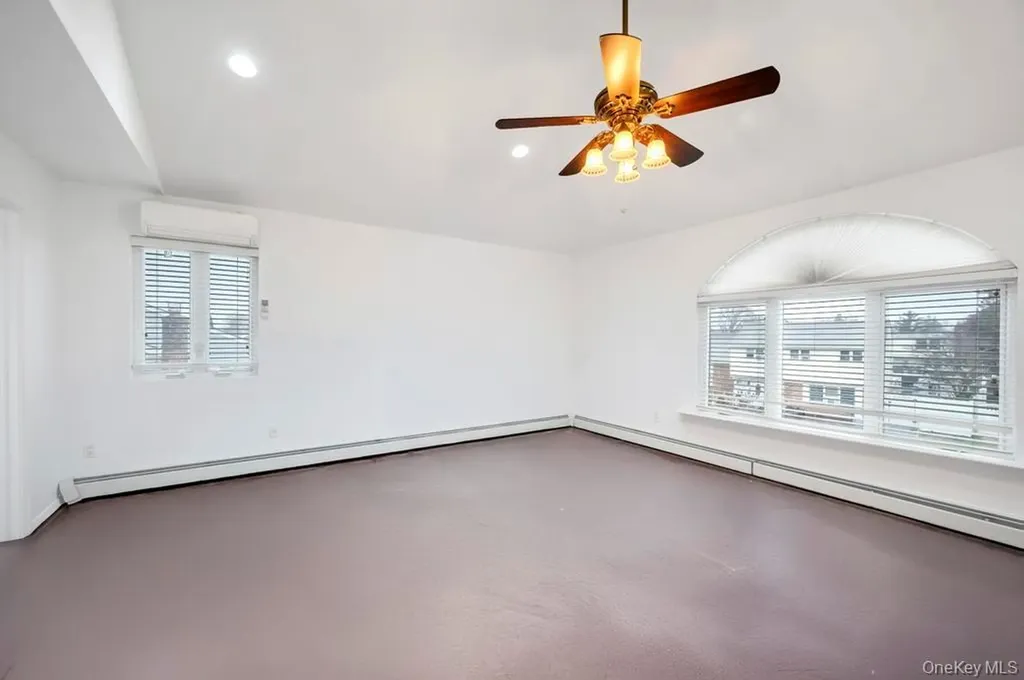 64 Fox Place Hicksville NY 11801