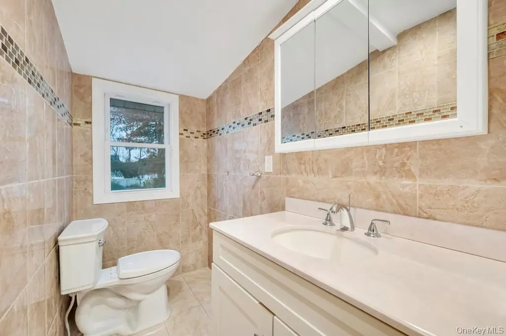 64 Fox Place Hicksville NY 11801