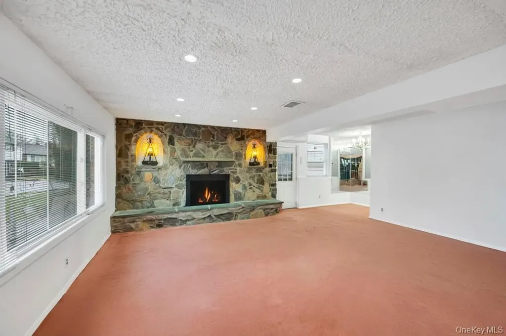 64 Fox Place Hicksville NY 11801
