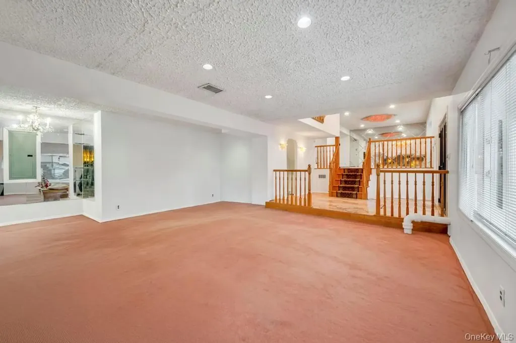 64 Fox Place Hicksville NY 11801