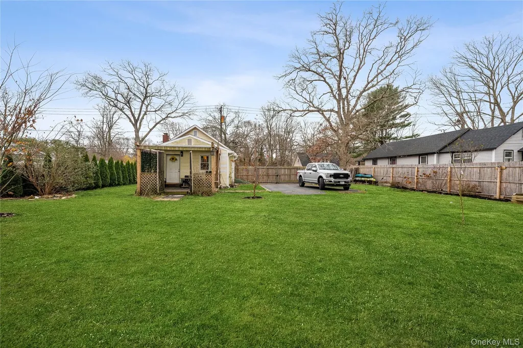155 Patchogue Avenue Mastic NY 11950
