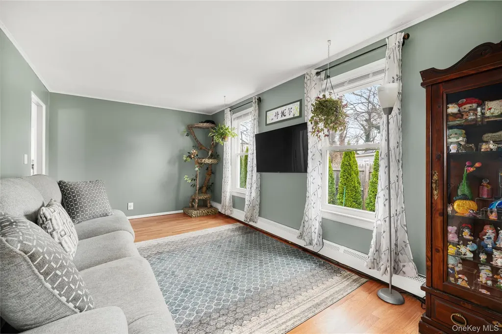 155 Patchogue Avenue Mastic NY 11950