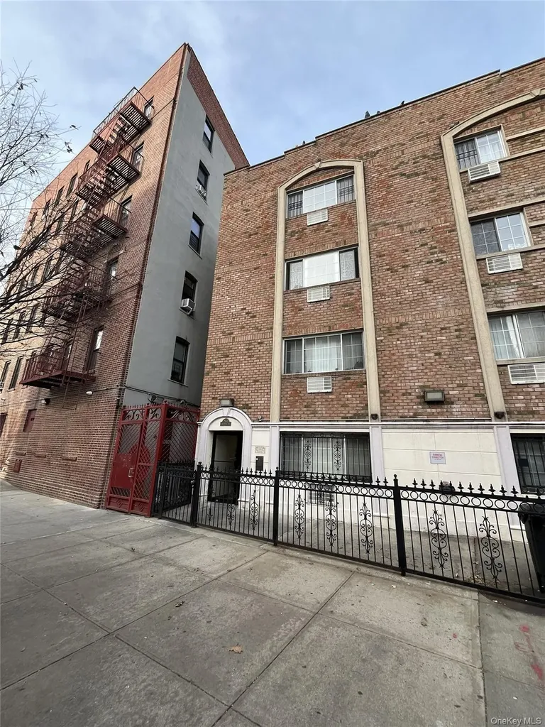 2135 Crotona Avenue Bronx NY 10457