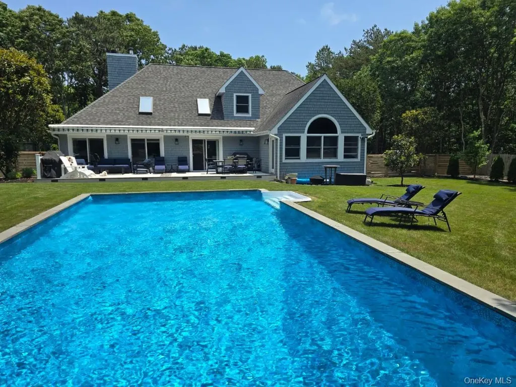 3 Bennett Drive East Quogue NY 11942