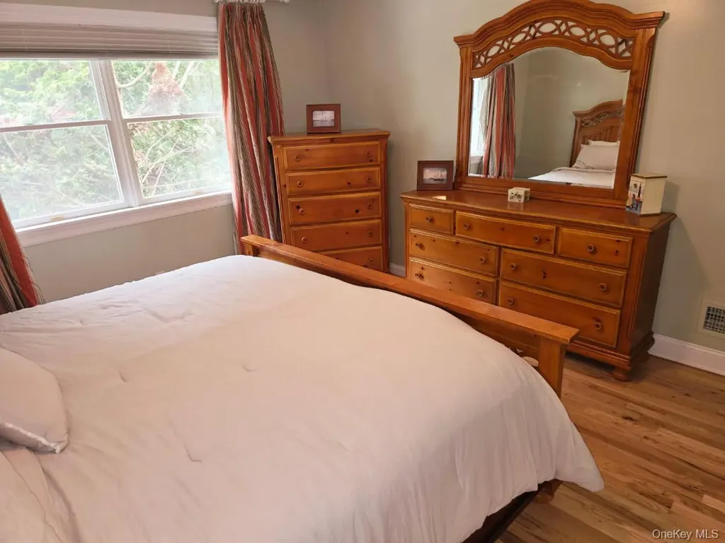 3 Bennett Drive East Quogue NY 11942