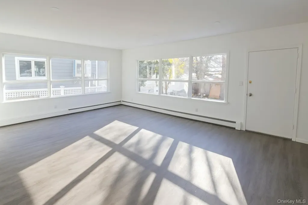 540 E State Street Long Beach NY 11561
