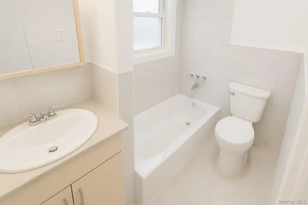 540 E State Street Long Beach NY 11561