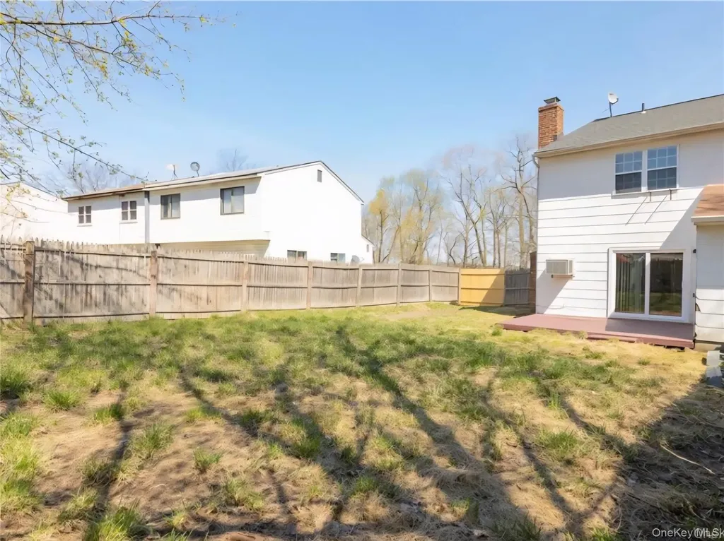 41 Albacon Road Nanuet NY 10954