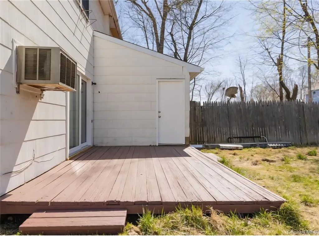 41 Albacon Road Nanuet NY 10954