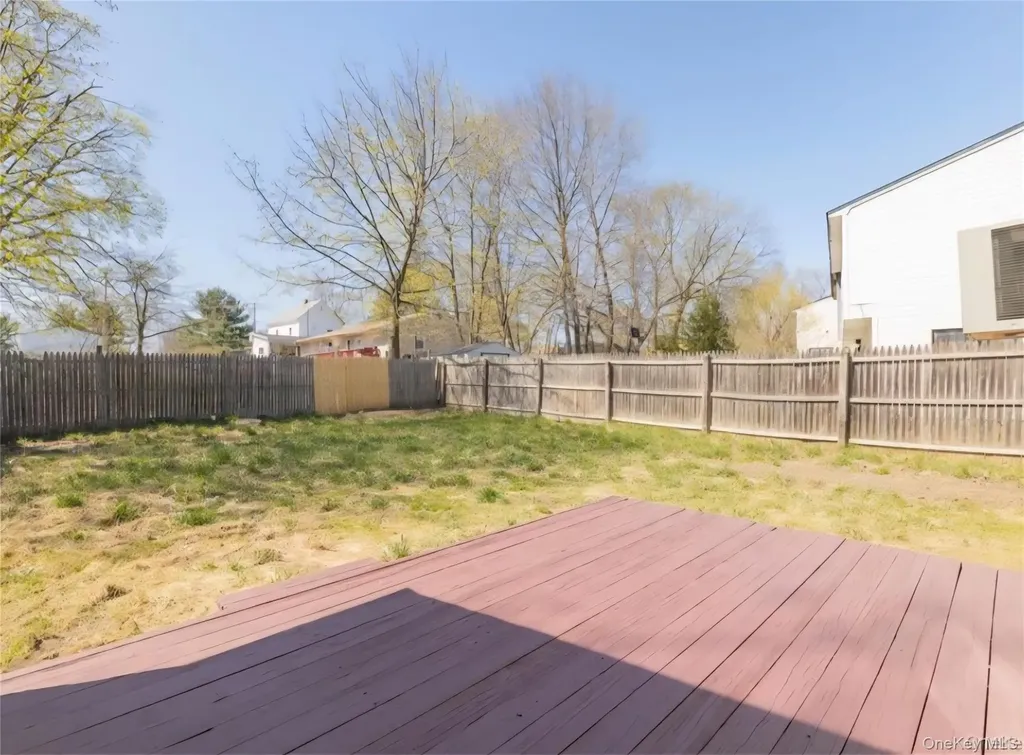 41 Albacon Road Nanuet NY 10954