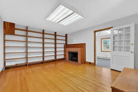 563 Temple Hill Road New Windsor NY 12553