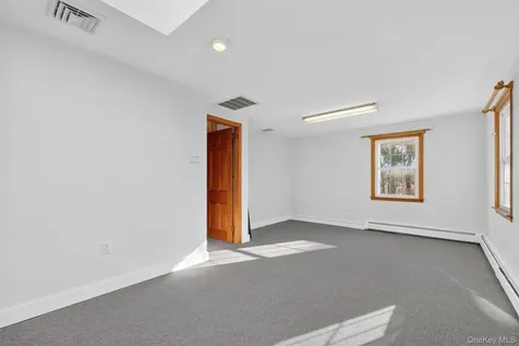 563 Temple Hill Road New Windsor NY 12553