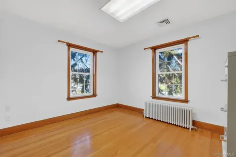 563 Temple Hill Road New Windsor NY 12553
