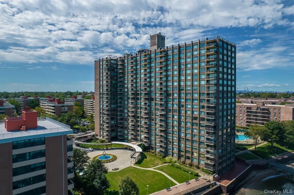 166-25 Powells Cove Boulevard Beechhurst NY 11357