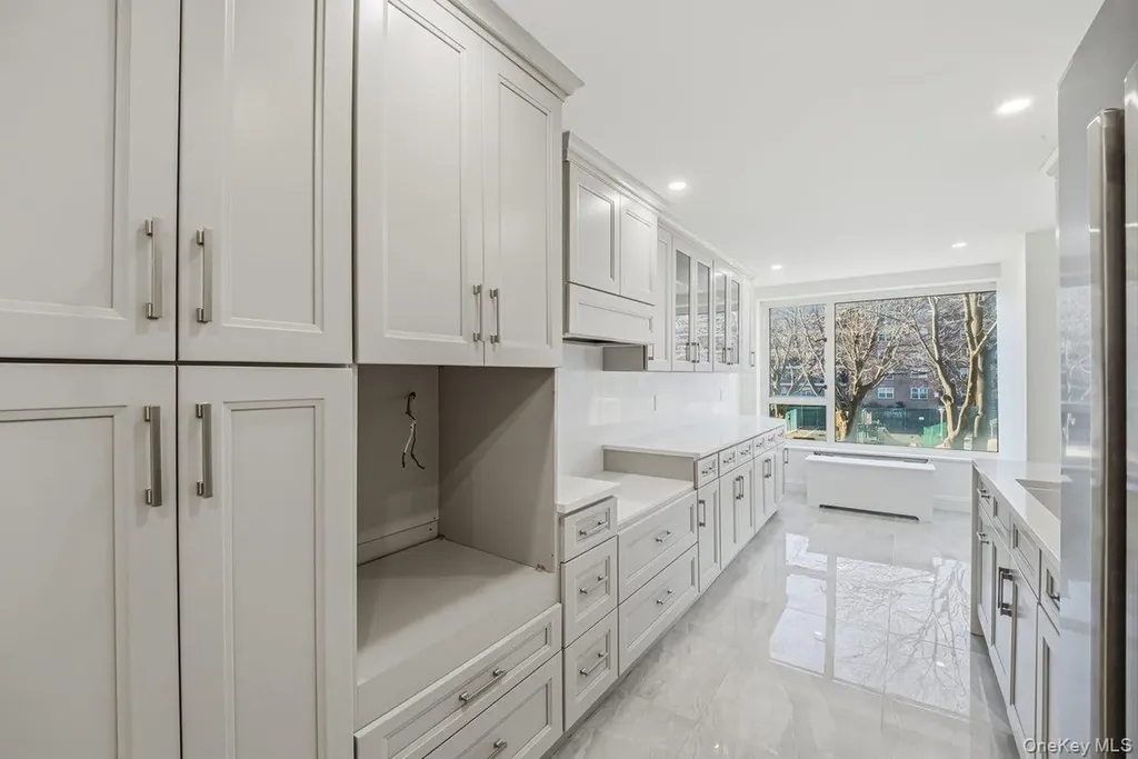 166-25 Powells Cove Boulevard Beechhurst NY 11357
