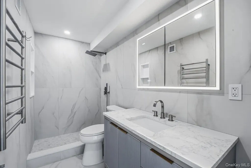166-25 Powells Cove Boulevard Beechhurst NY 11357