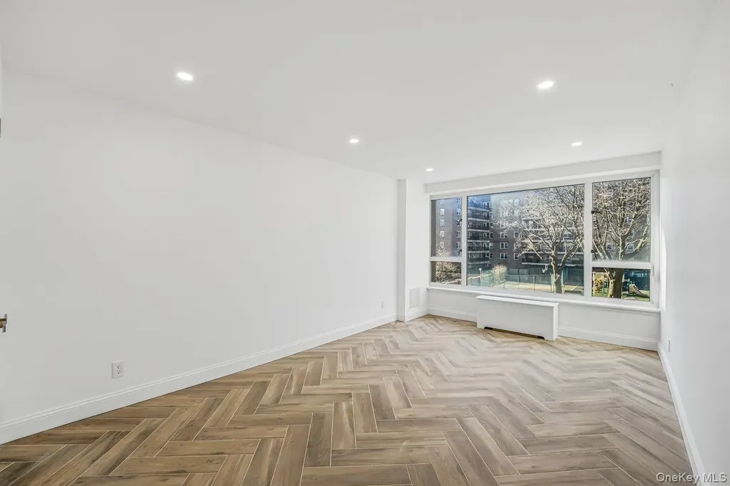 166-25 Powells Cove Boulevard Beechhurst NY 11357