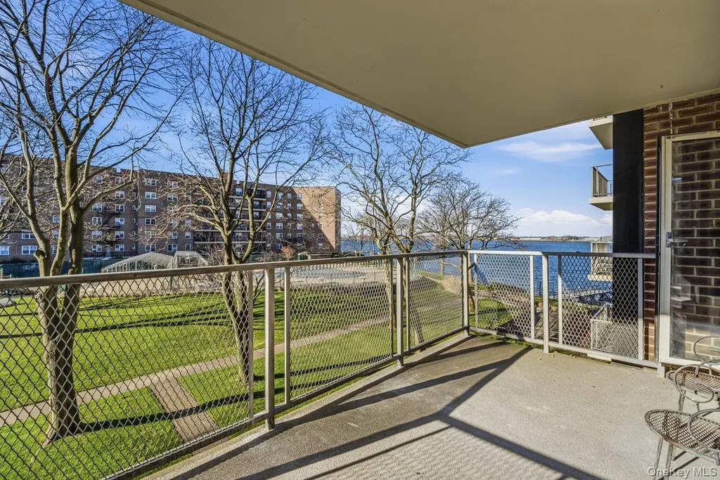 166-25 Powells Cove Boulevard Beechhurst NY 11357
