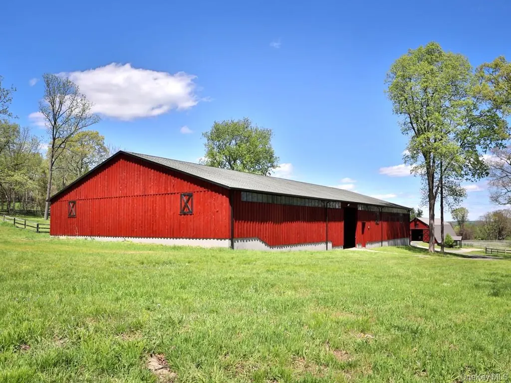 16 Almond Tree Lane Warwick NY 10990