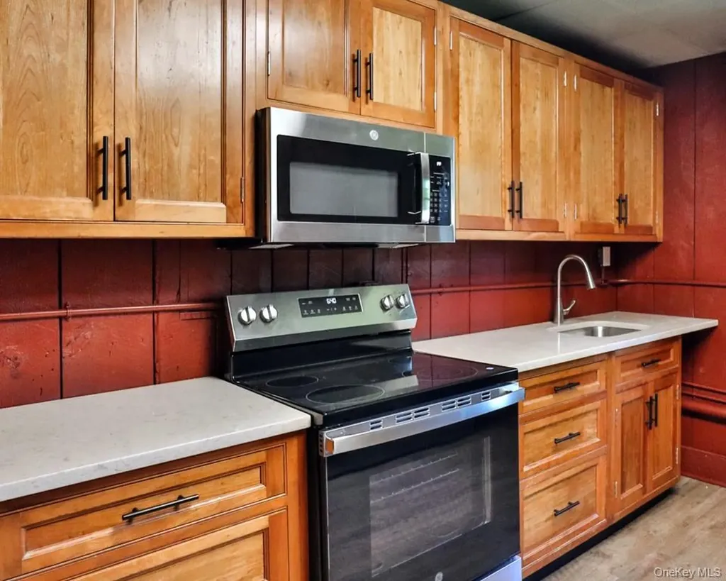 16 Almond Tree Lane Warwick NY 10990