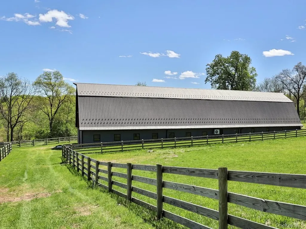 16 Almond Tree Lane Warwick NY 10990